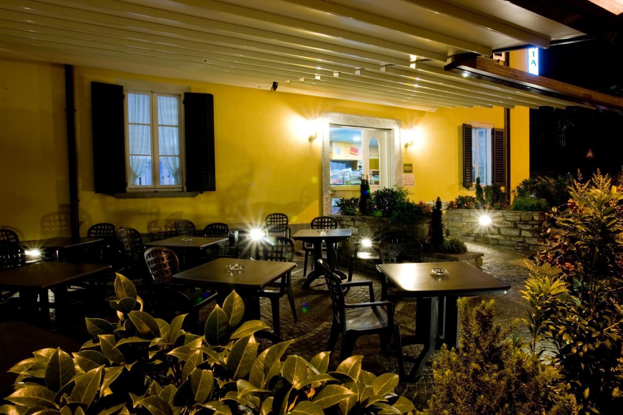 Albergo Ristorante Grigna Mandello del Lario Exterior foto